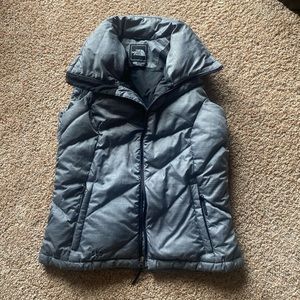 Northface Womens puffer vest Medium